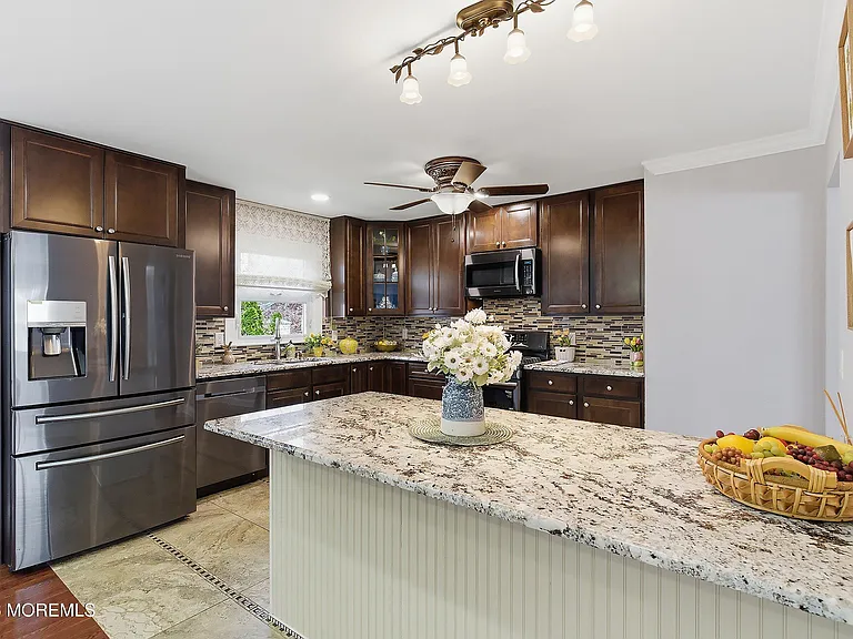 15 Bristlecone Dr — Photo 14