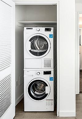 4th image of 101 W End Ave APT 14X