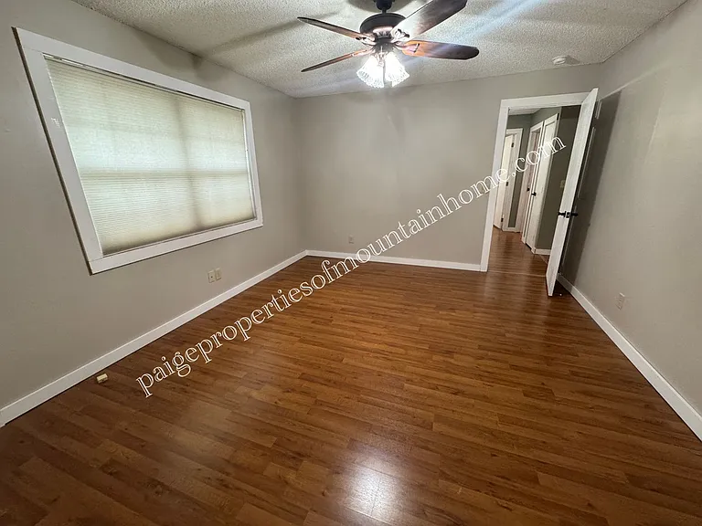 106 Parkview Cir — Photo 14
