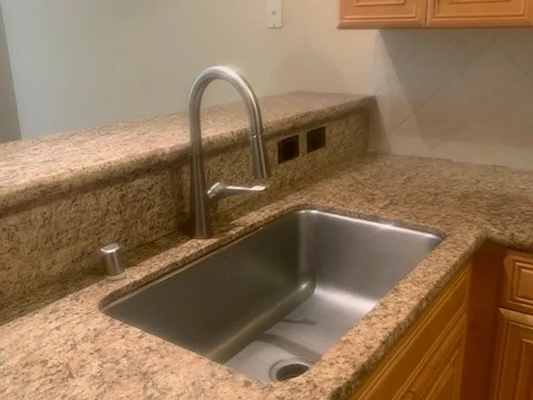 300 Laguna Honda Blvd — Photo 17