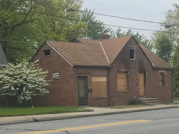 3080 Warren Rd, Cleveland, OH 44111