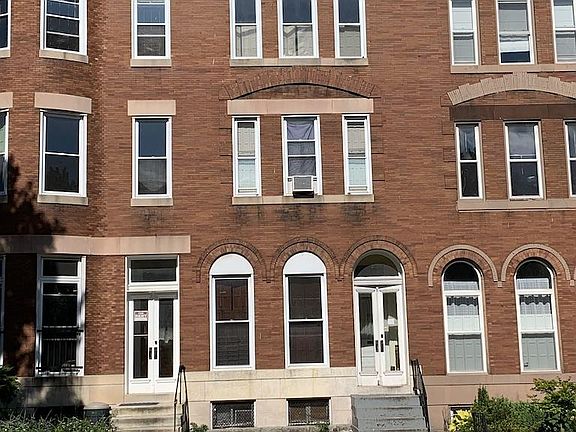 2nd image of 2920 Saint Paul St #5R