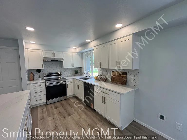 14915 SE Woodward St — Photo 5