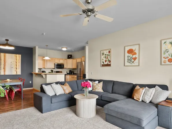 3848 Maple Grv #103, Madison, WI 53719