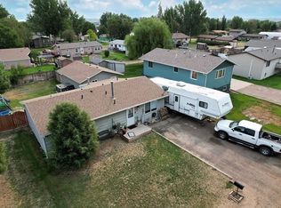 109 4th St, Glendive, MT 59330