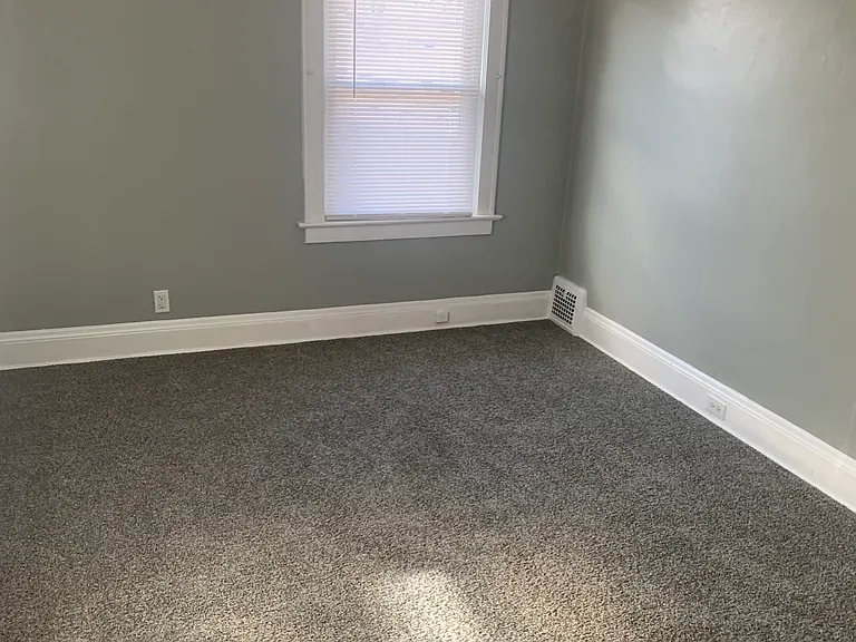 96 W Summit St — Photo 8