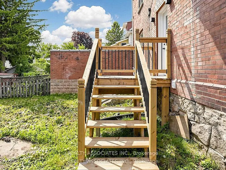 6058 Culp St — Photo 43