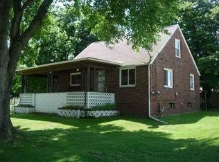 413 Jamison Ave, Ellwood City, PA 16117