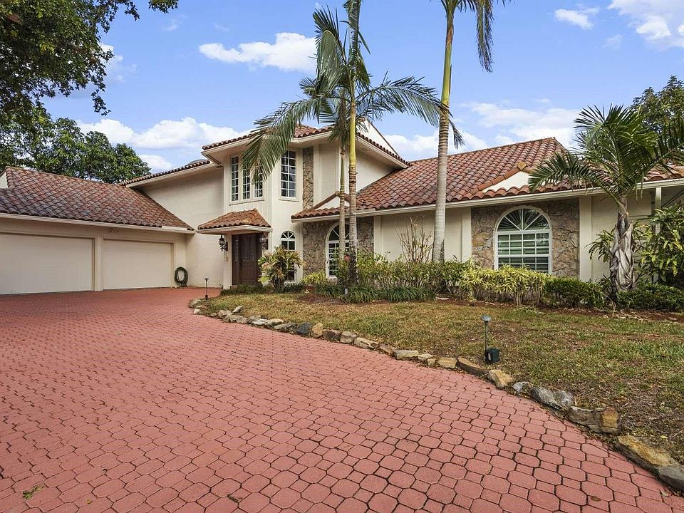 1st image of 3232 Embassy Drive