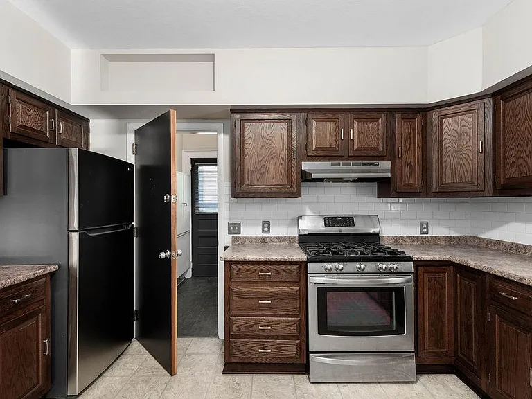 204 Hixson Ave — Photo 8