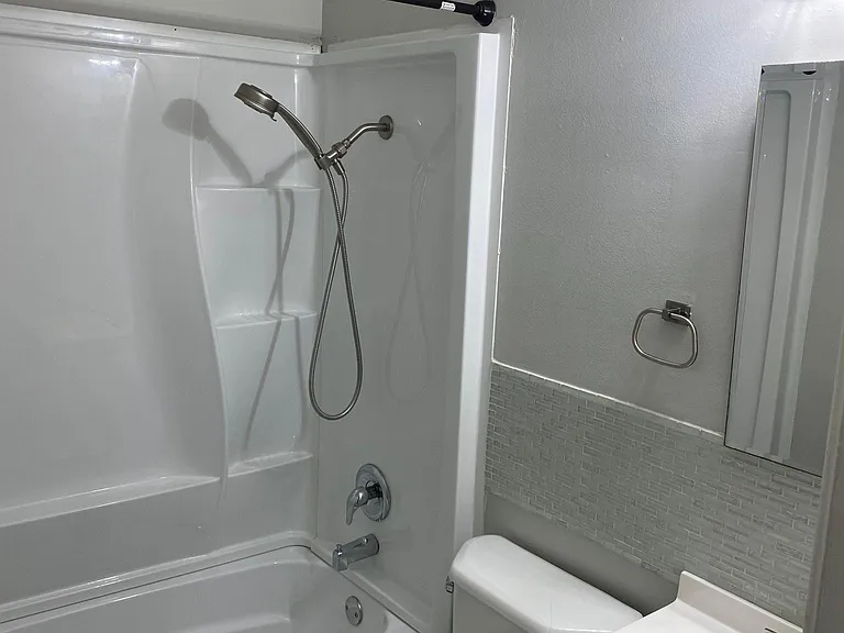 1815 N 58th St #1 — Photo 2