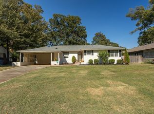 4672 Crossover Ln, Memphis, TN 38117