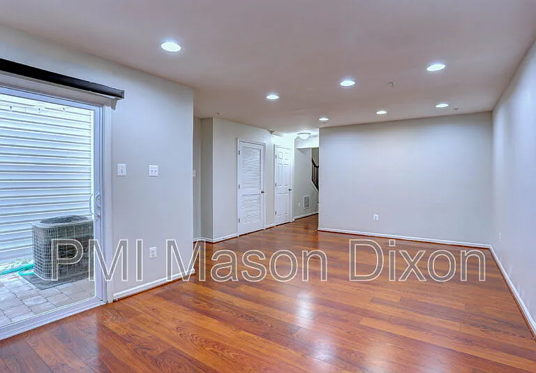 8434 Stansbury Lake Dr — Photo 17