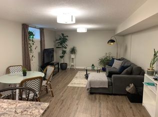 5904 97a Ave NW #1A, Edmonton, AB T6B 1E3
