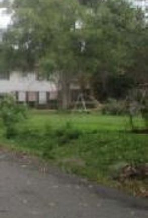 Exterior Neighborhood (street photo)