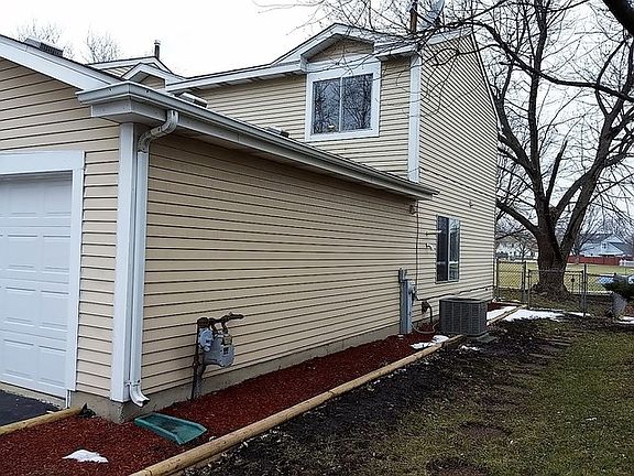 4th image of 14 Cornell Ct