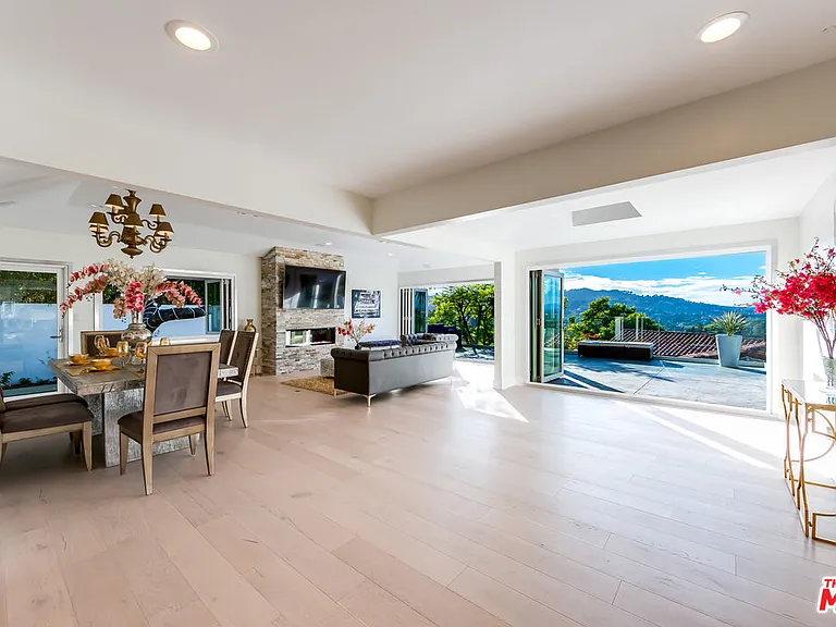 3490 Wonder View Pl — Photo 16