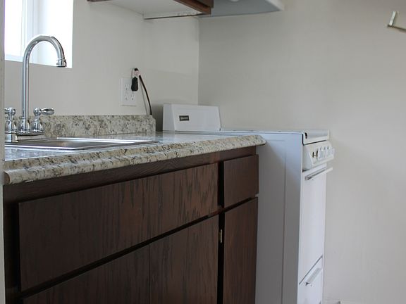 4th image of 24601 Richman Dr