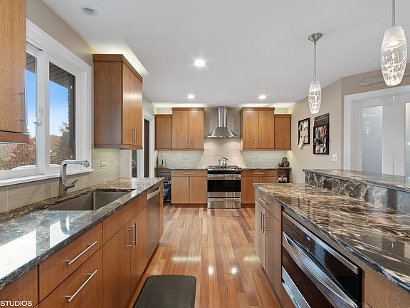 4th image of 42W436 Meadowlark Ct