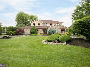 547 Long Ln, Huntingdon Valley, PA 19006