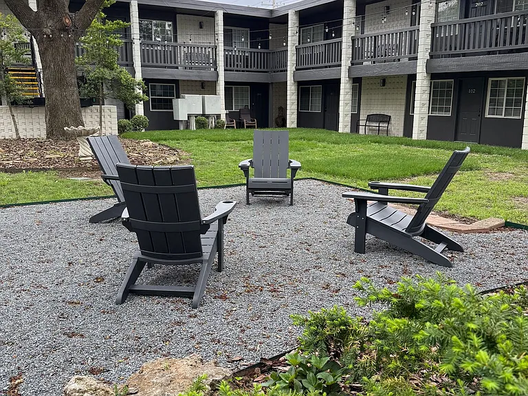 Modern Living at The Grove BA — Photo 17
