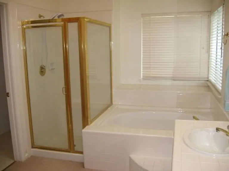 2315 Redington Dr — Photo 7