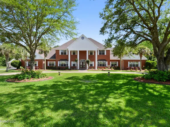 11352 Palm Valley Cv, Gulfport, MS 39503