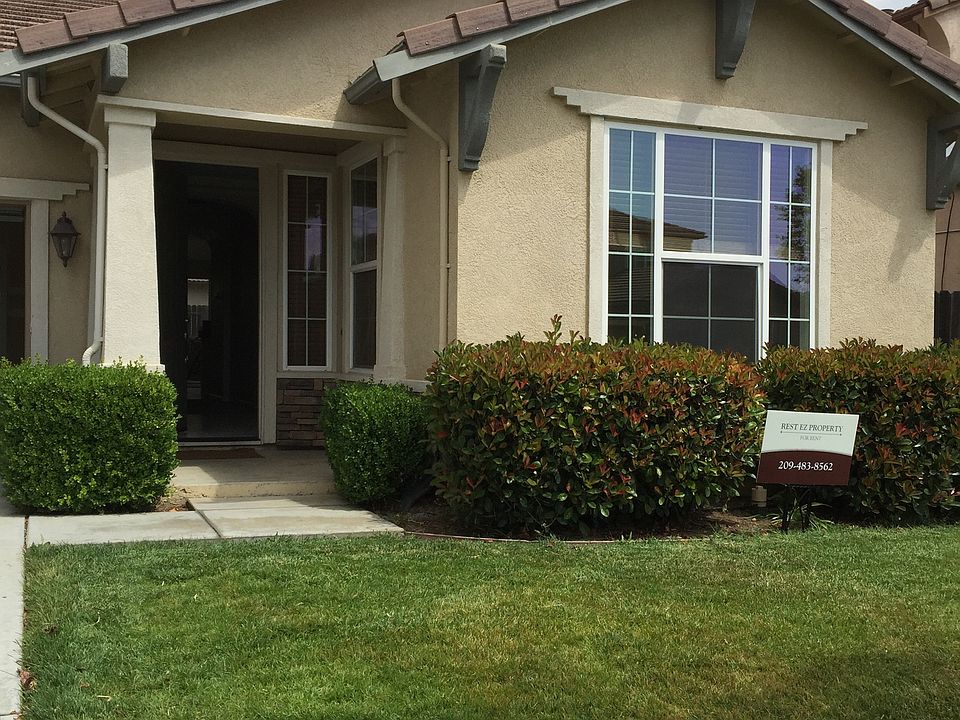 1st image of 1425 Wood Creek Dr