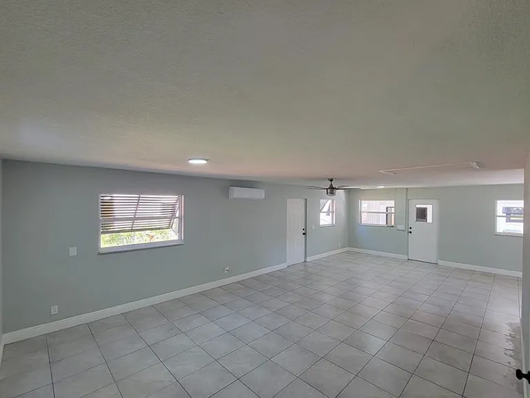 1395 Neptune Rd #B — Photo 6