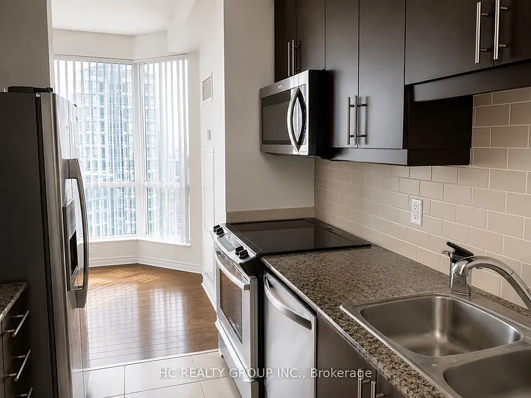 18 Holmes Ave #2103 — Photo 5