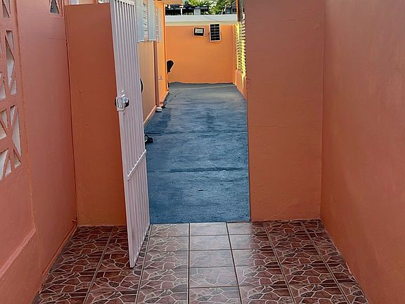 3rd image of 467 Calle Portugal