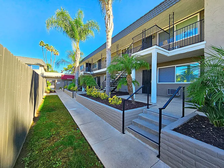 Mapleview Apt. Homes — Photo 5
