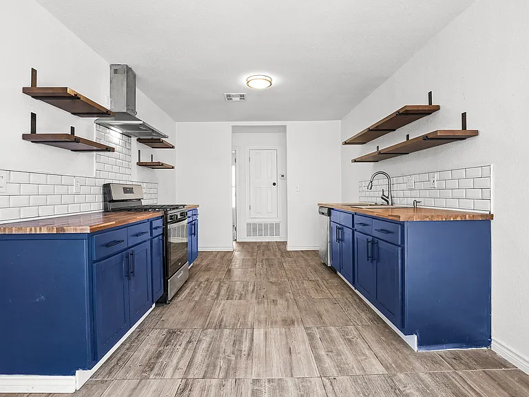 12842 Osmotherley Ave — Photo 11