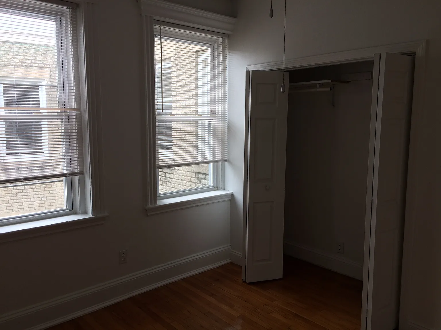 2 bed, 999 sqft, $3,700 — Photo 4
