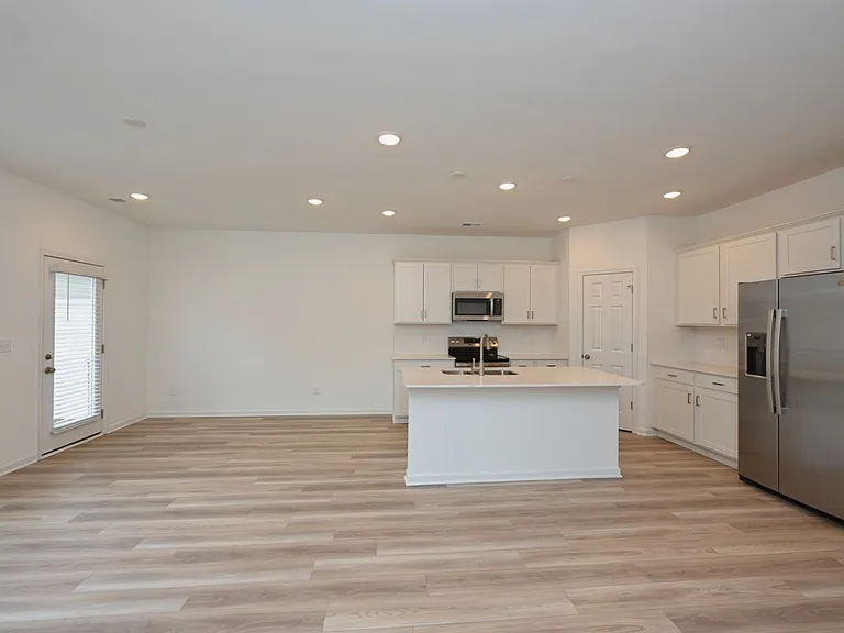 2900 Suzanne Landon Dr #E2 — Photo 25