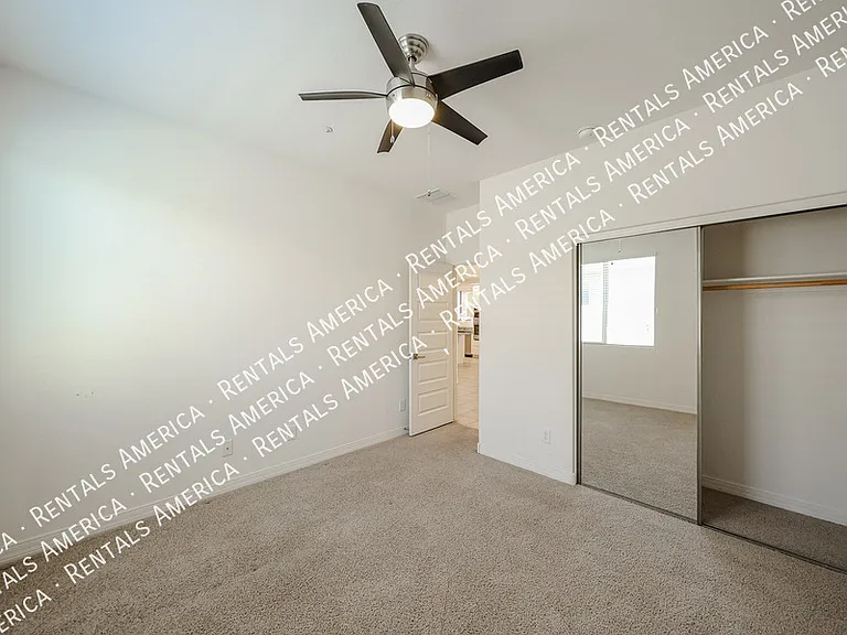 3710 E Lodgepole Dr — Photo 22