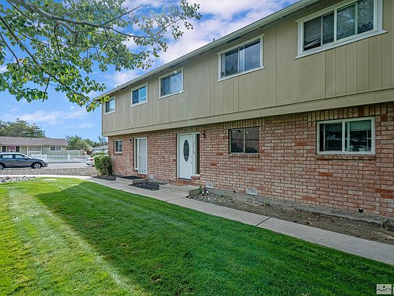 5th image of 3012 Green Dr
