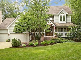 747 Brentwood Ct, Glen Ellyn, IL 60137