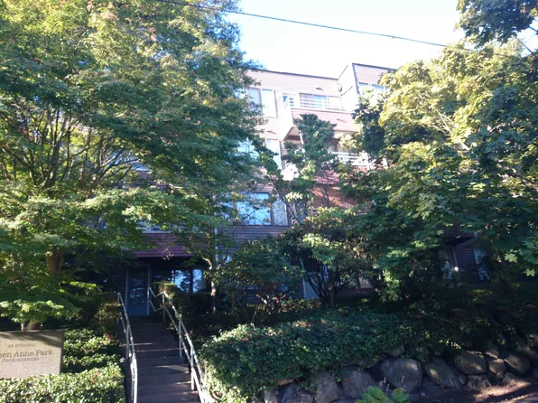 29 Etruria St APT 407, Seattle, WA 98109