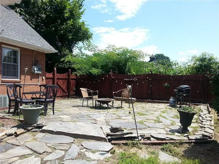 4224 Robinhood Rd — Photo 5