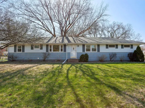 8249 W River Rd, Brooklyn Park, MN 55444