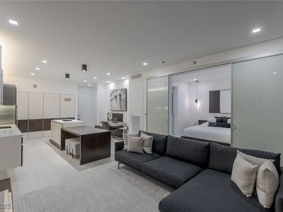 3726 S Las Vegas Blvd #2902, Las Vegas, NV, 89158