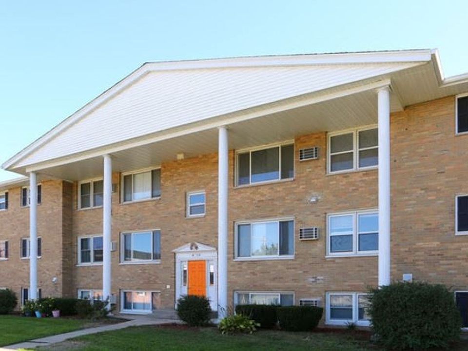 1st image of 4134 Laramie Ln #9