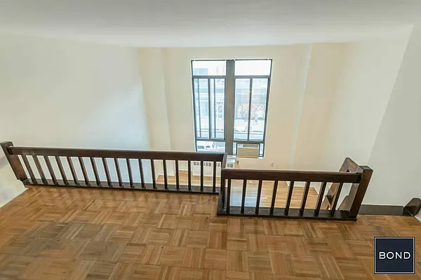 Rented by Bond New York | media 12