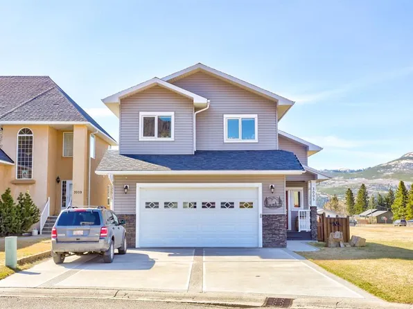 3005 N 214th St, Crowsnest Pass, AB T0K 0C0