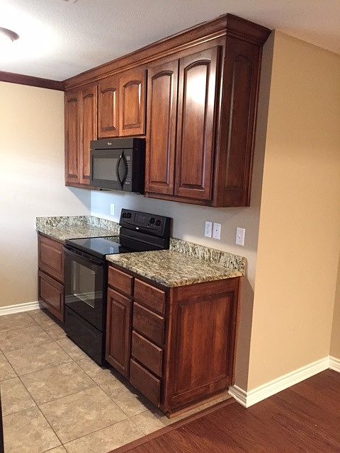 Granite Counters and Custom Cabinetry