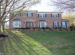 525 Caddy Dr, Doylestown, PA 18901