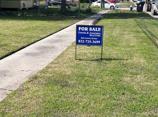 0 S Victory Dr, Houston, TX 77088