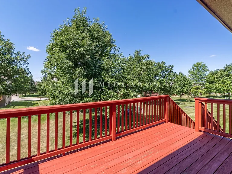 1007 Woodview Dr — Photo 13