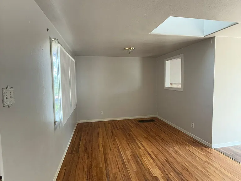 228 Arthur St — Photo 8